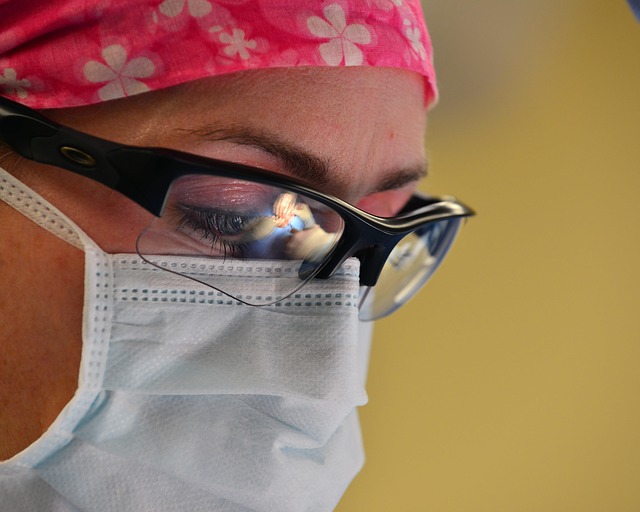 Является ли медицинская маска изделием медицинского назначения в ЕС и США?